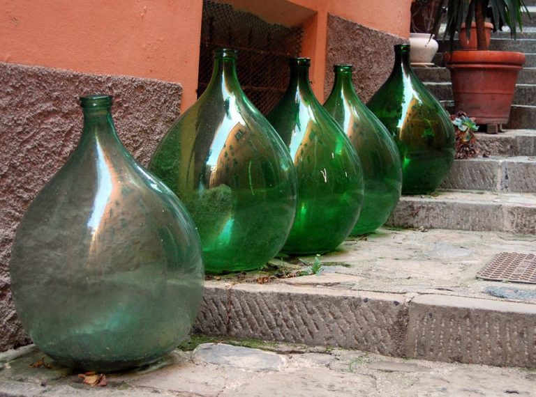 Set 6 Damigiane Da 5 Litri In Vetro Pesante, Con Cestello E Tappo Ermetico A Leva, Per Vino Olio E Acqua, Made In Italy